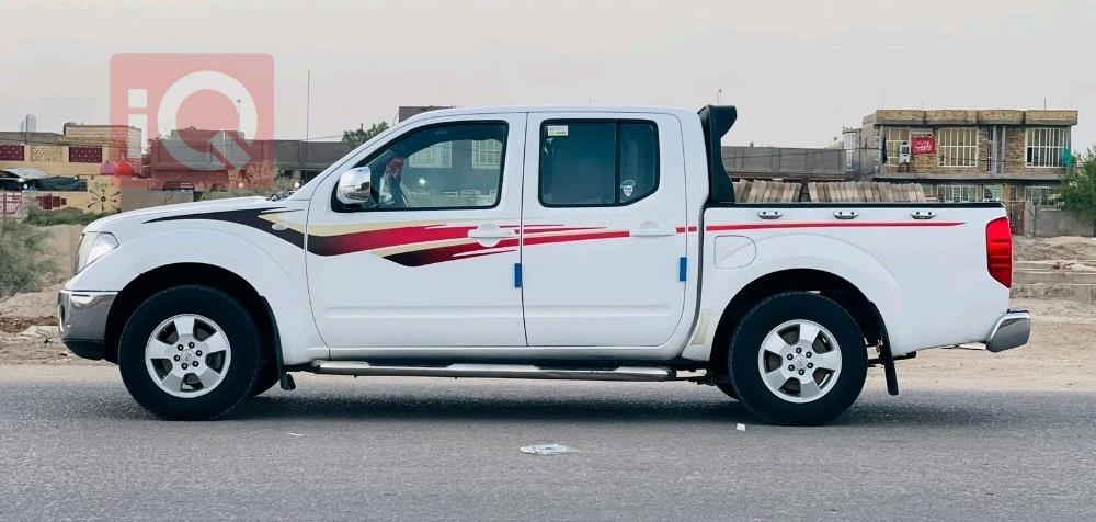 نيسان نافارا